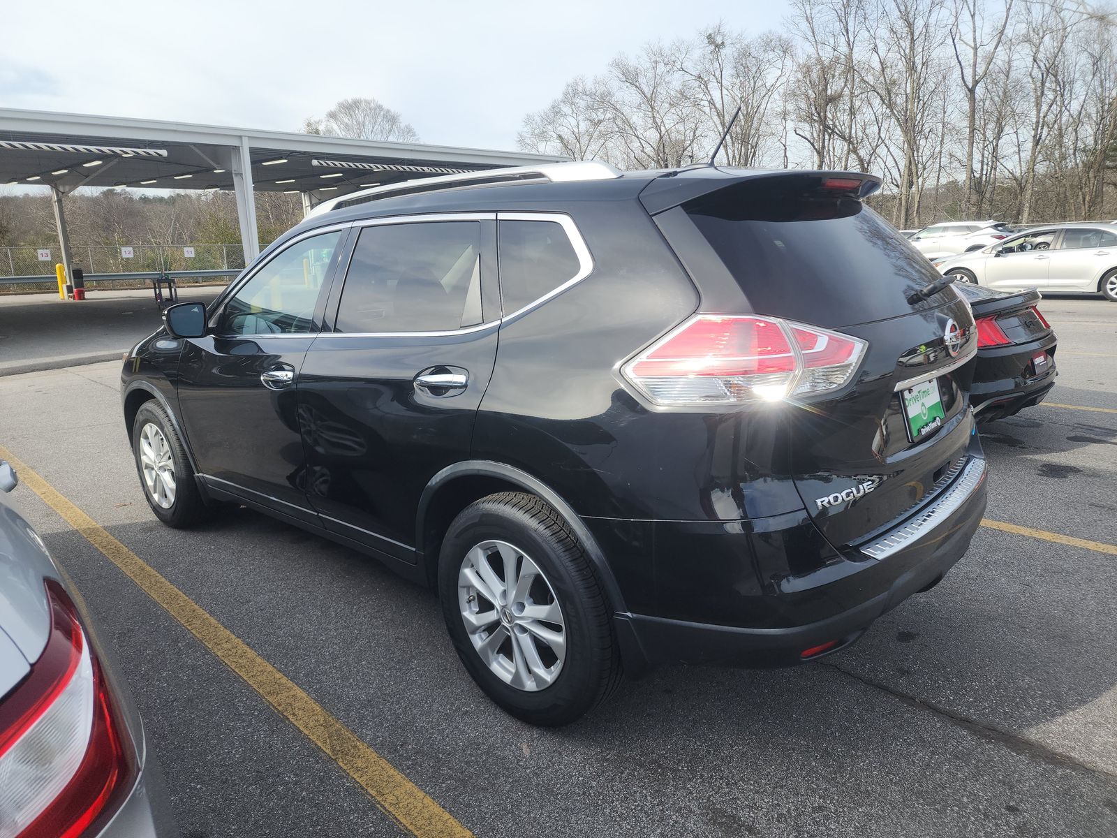2014 Nissan Rogue SV FWD