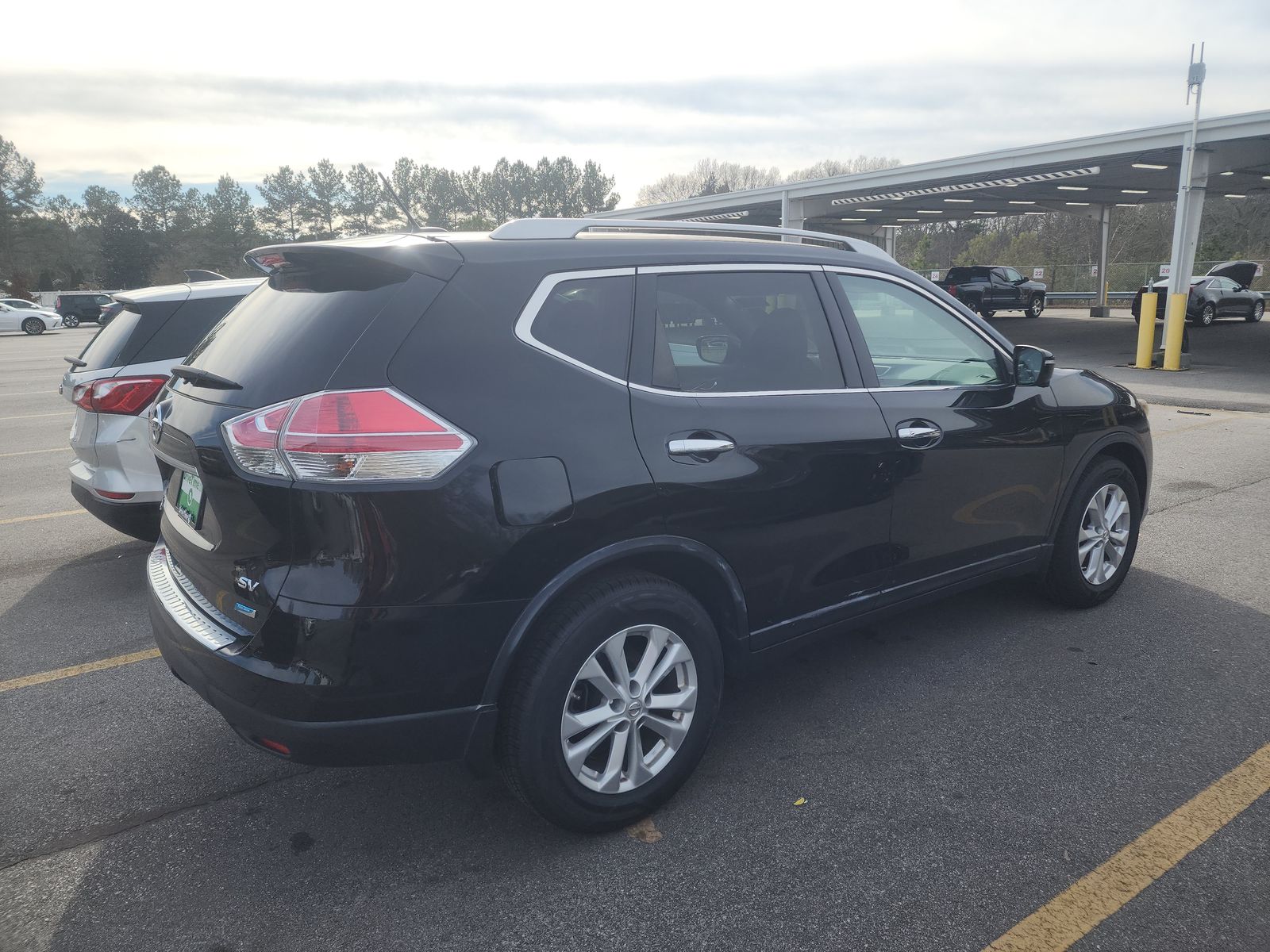 2014 Nissan Rogue SV FWD