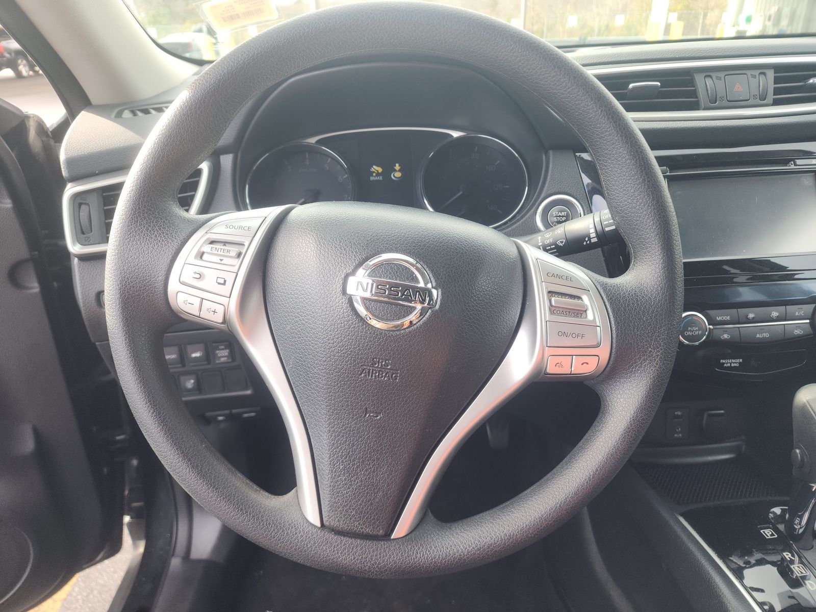 2014 Nissan Rogue SV FWD