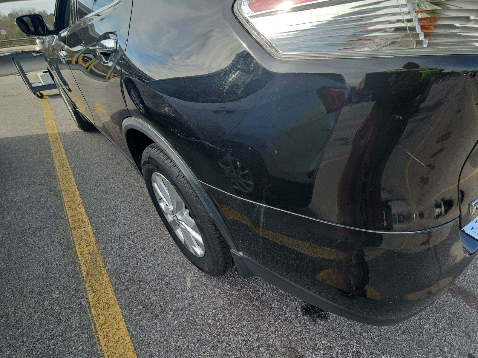 2014 Nissan Rogue SV FWD