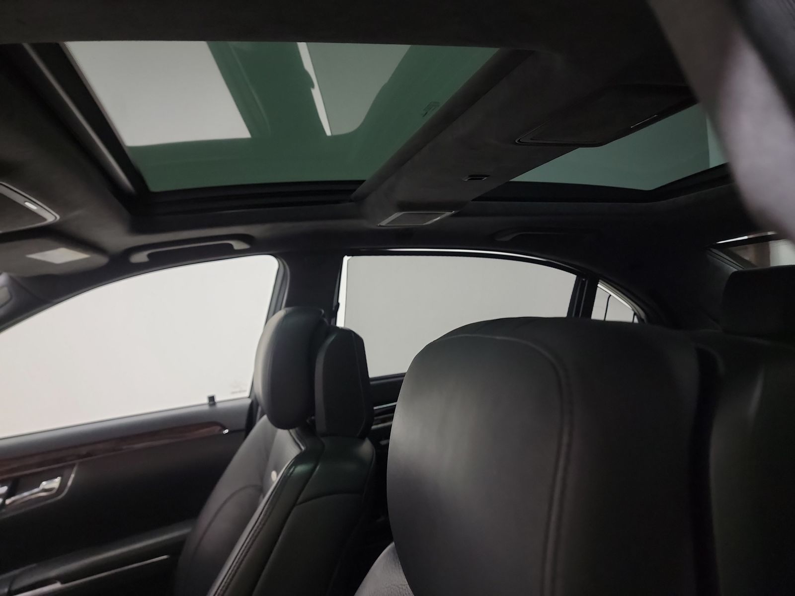 2010 Mercedes-Benz S-Class S63 AMG RWD