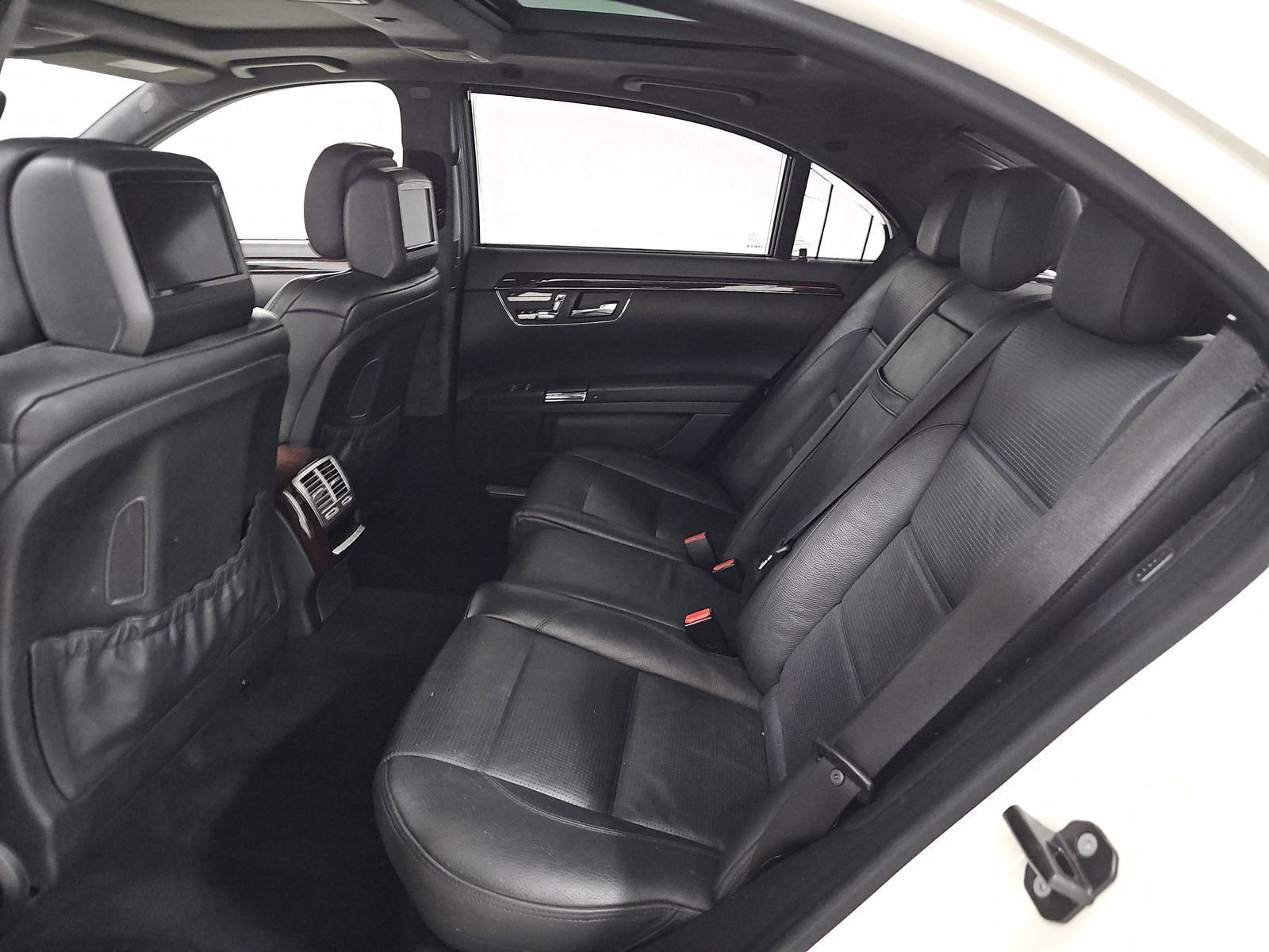 2010 Mercedes-Benz S-Class S63 AMG RWD