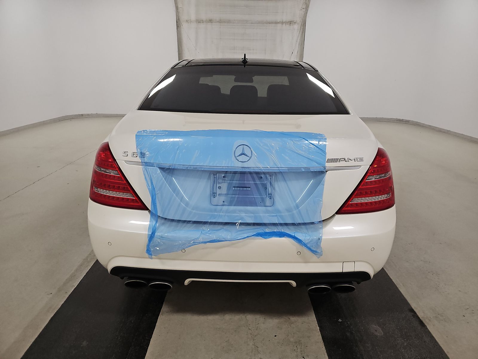 2010 Mercedes-Benz S-Class S63 AMG RWD