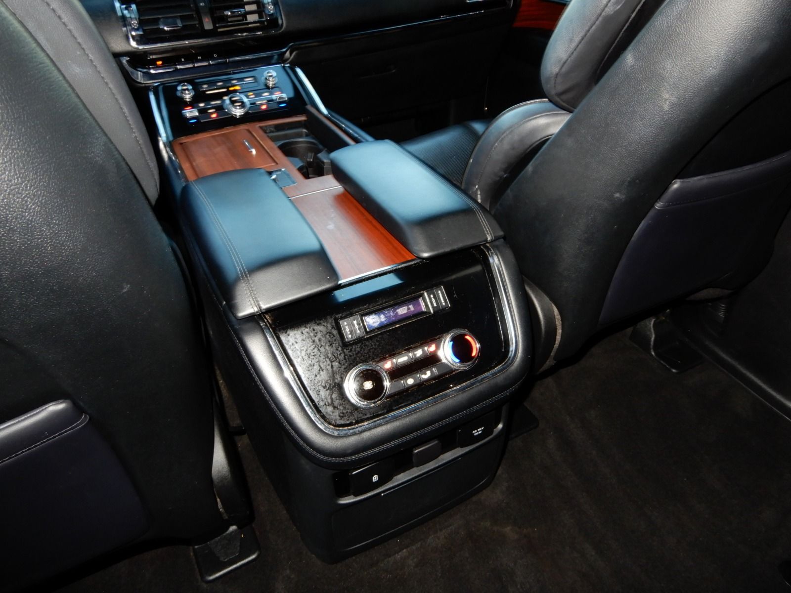 2018 Lincoln Navigator Select AWD