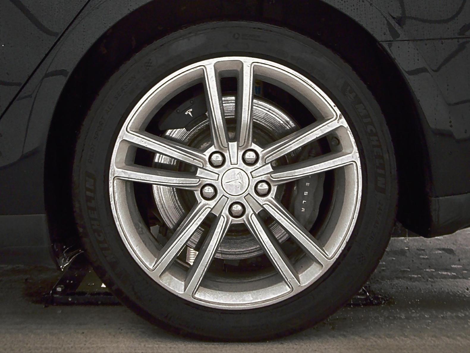 2014 Tesla Model S 60 RWD