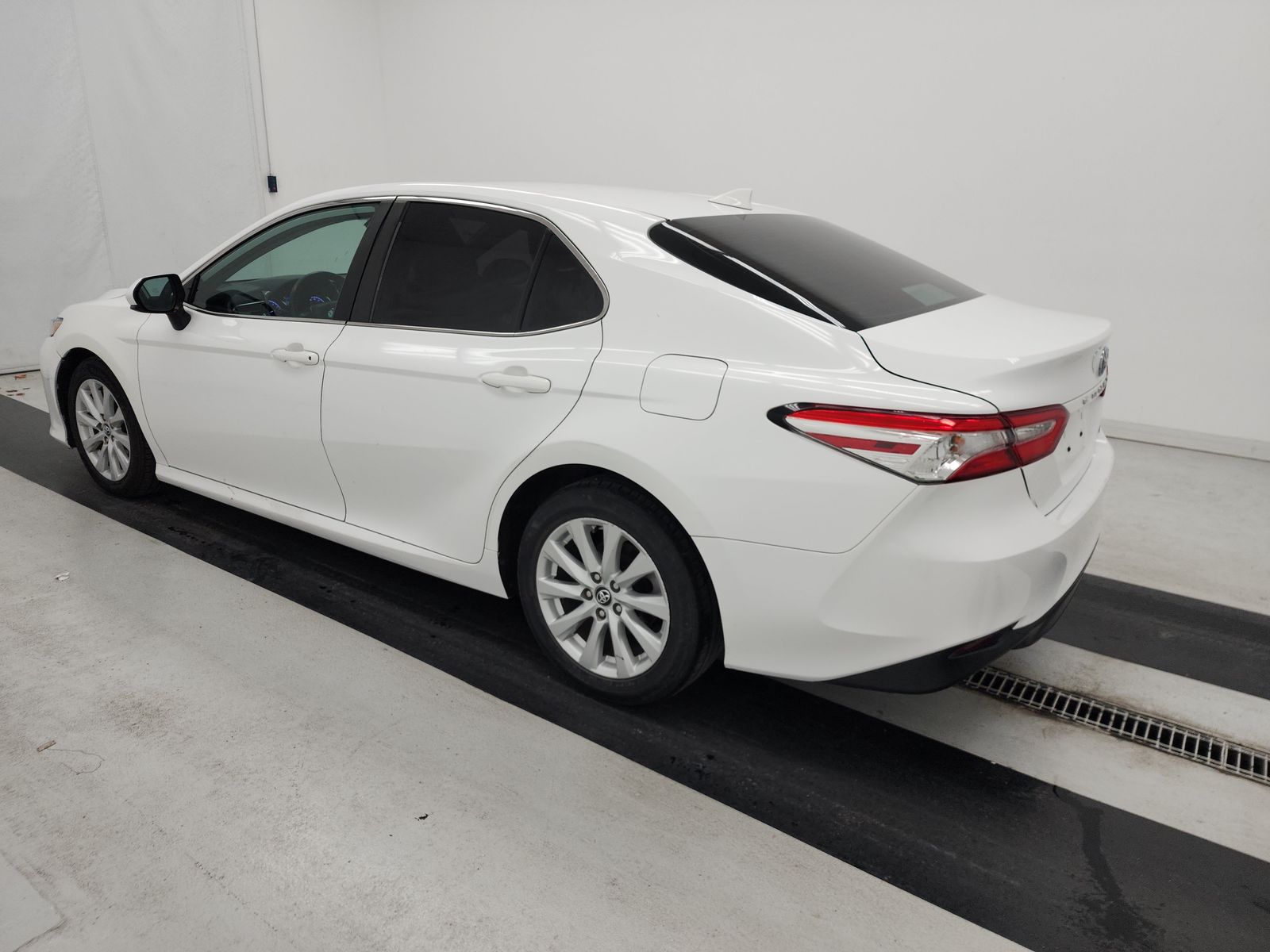 2020 Toyota Camry LE FWD