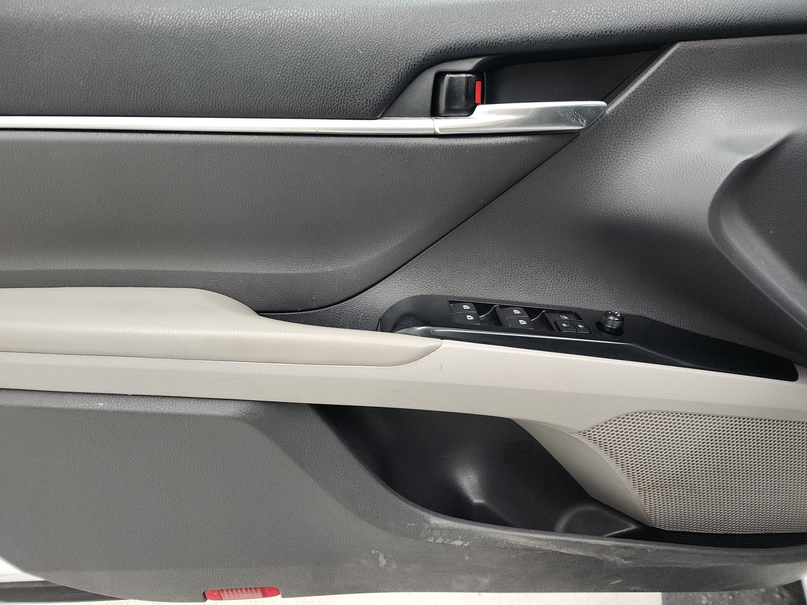 2020 Toyota Camry LE FWD