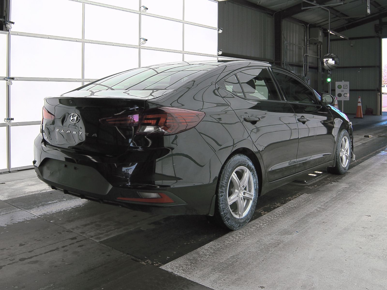 2020 Hyundai Elantra SE FWD