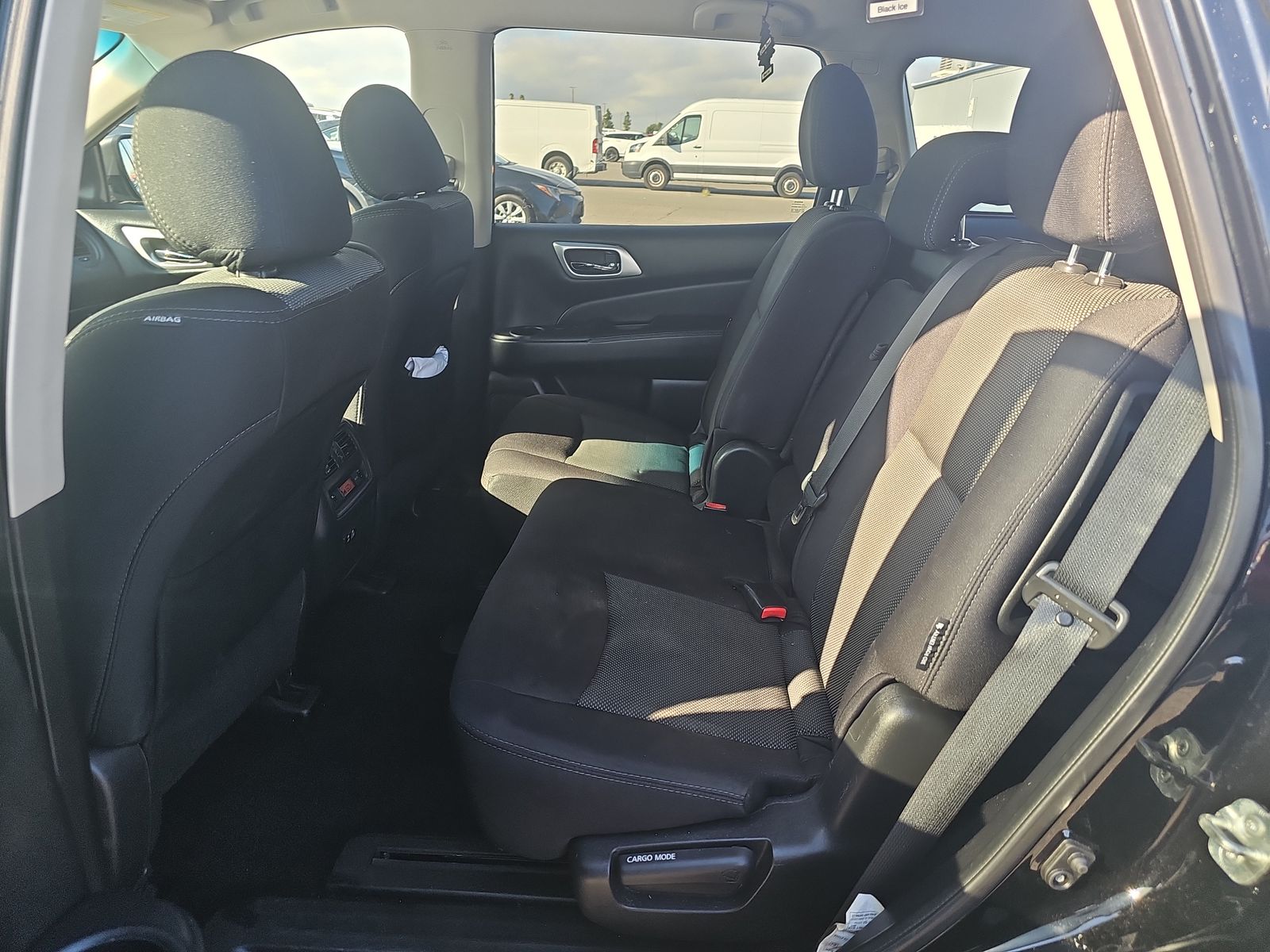 2019 Nissan Pathfinder S FWD