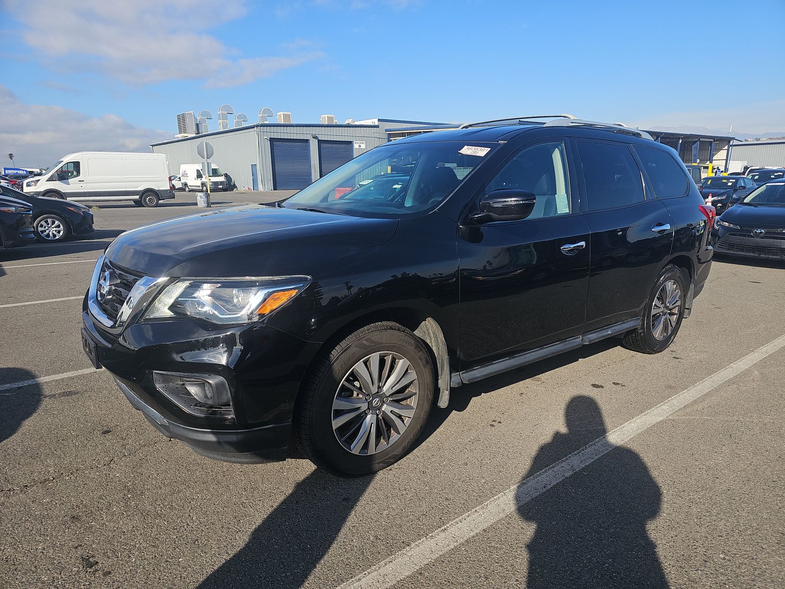 2019 Nissan Pathfinder S FWD