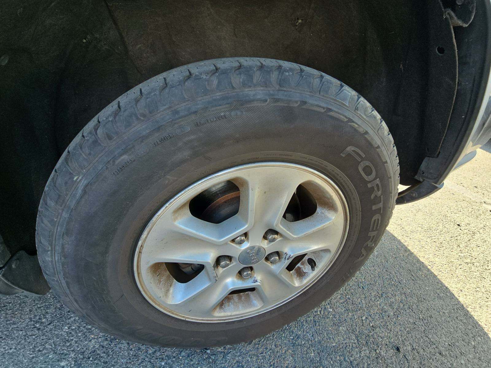 2014 Jeep Grand Cherokee LAREDO RWD