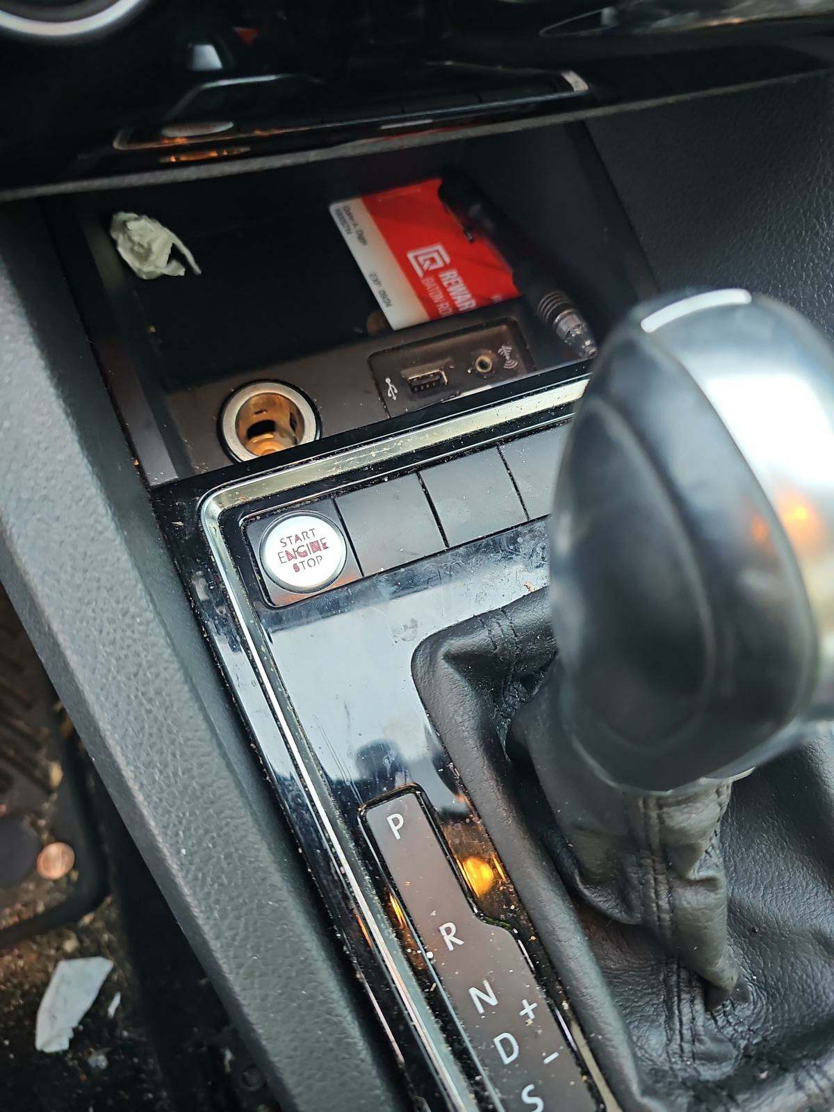 2017 Volkswagen Jetta 1.8T SEL FWD