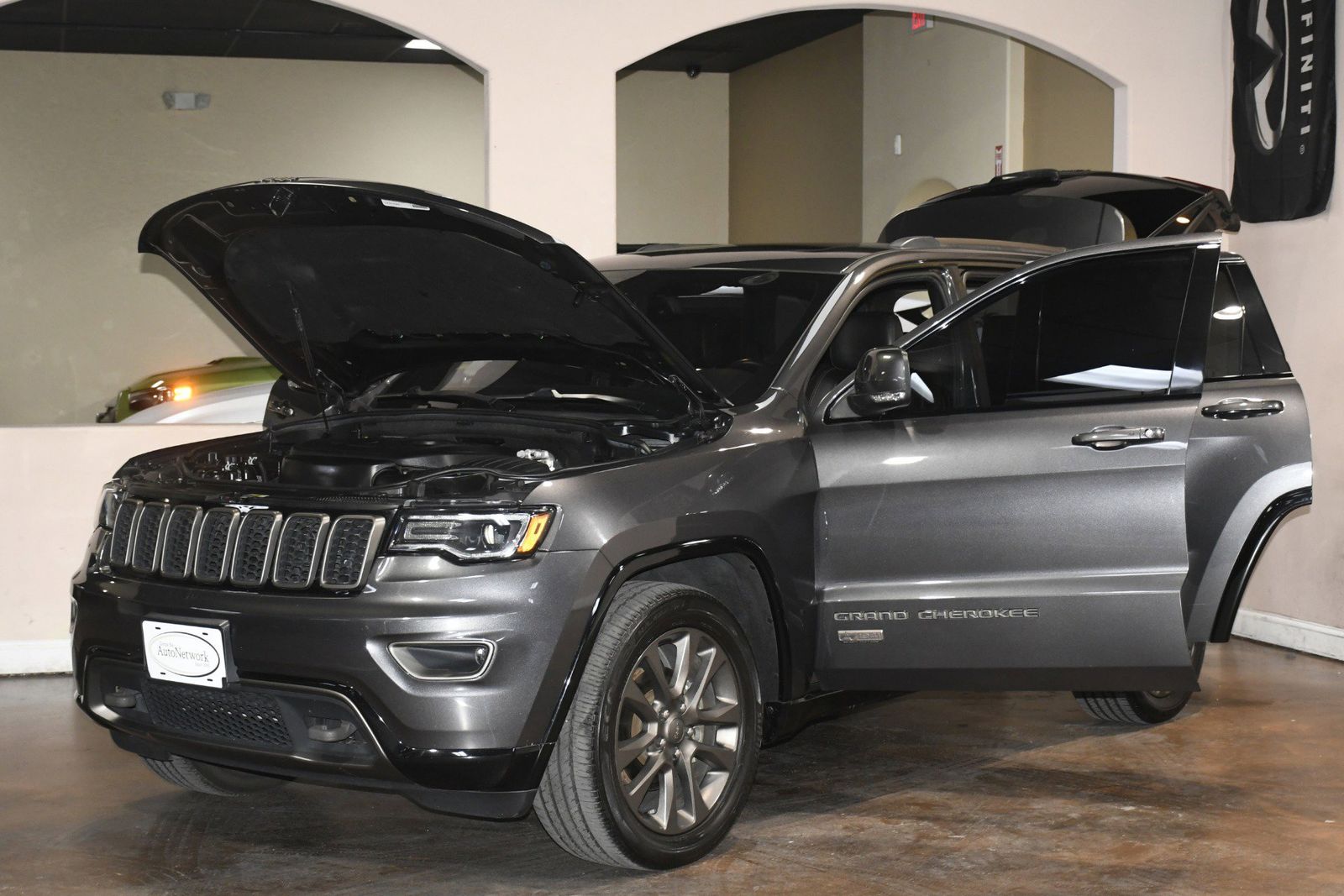 2016 Jeep Grand Cherokee Limited 75th Anniversary Edition AWD