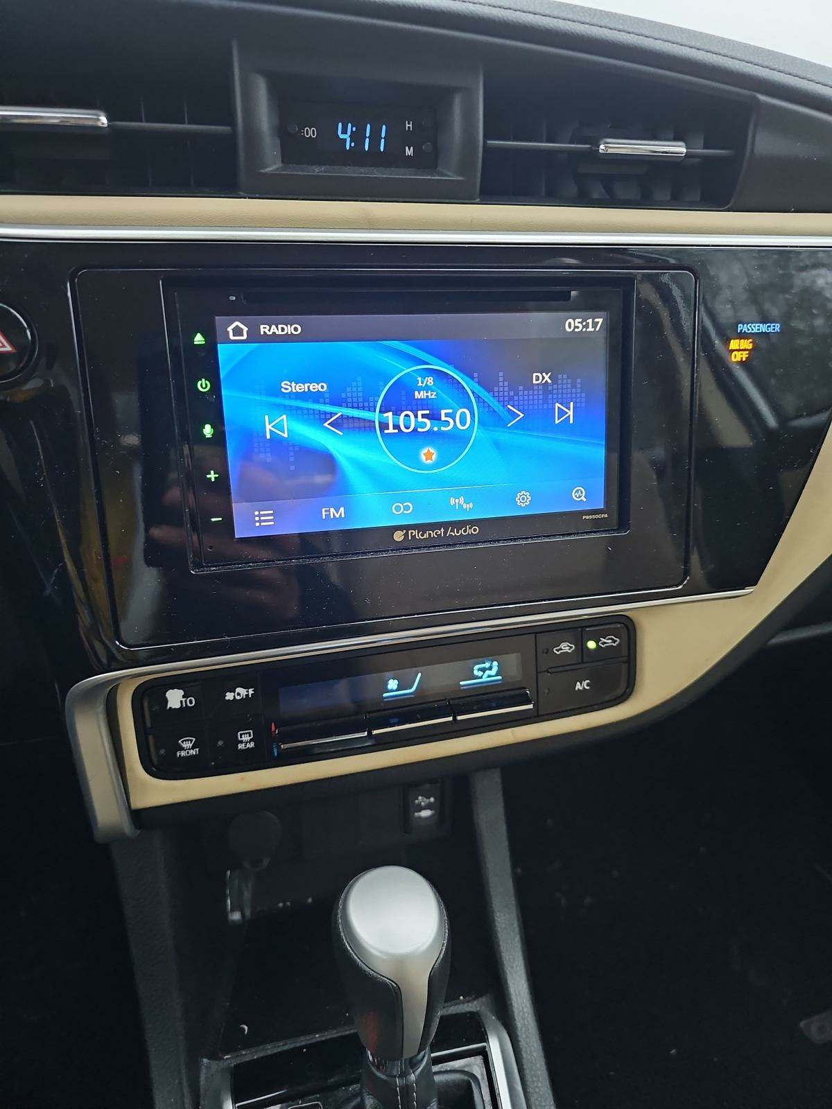 2019 Toyota Corolla LE FWD