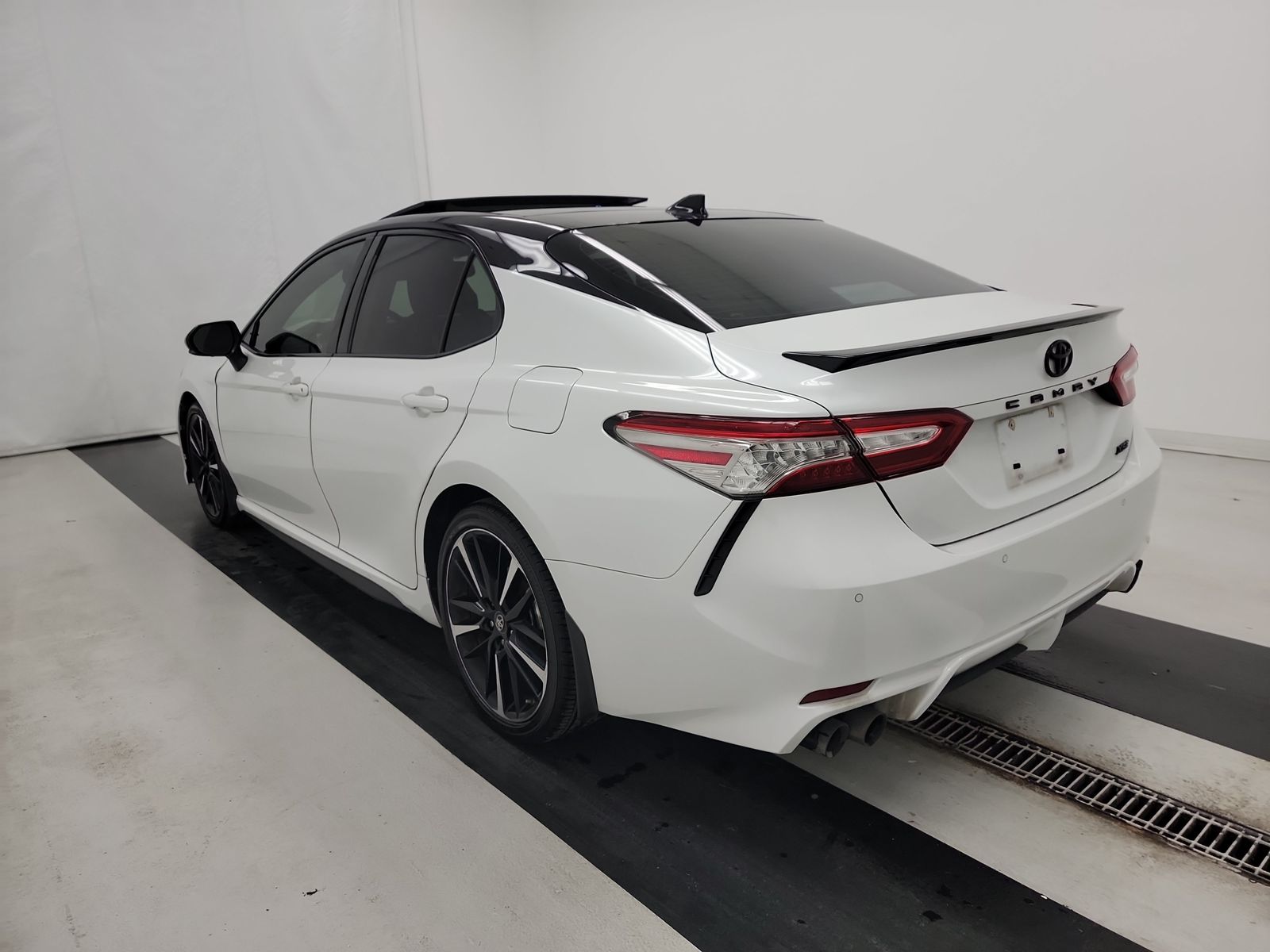 2019 Toyota Camry XSE V6 FWD