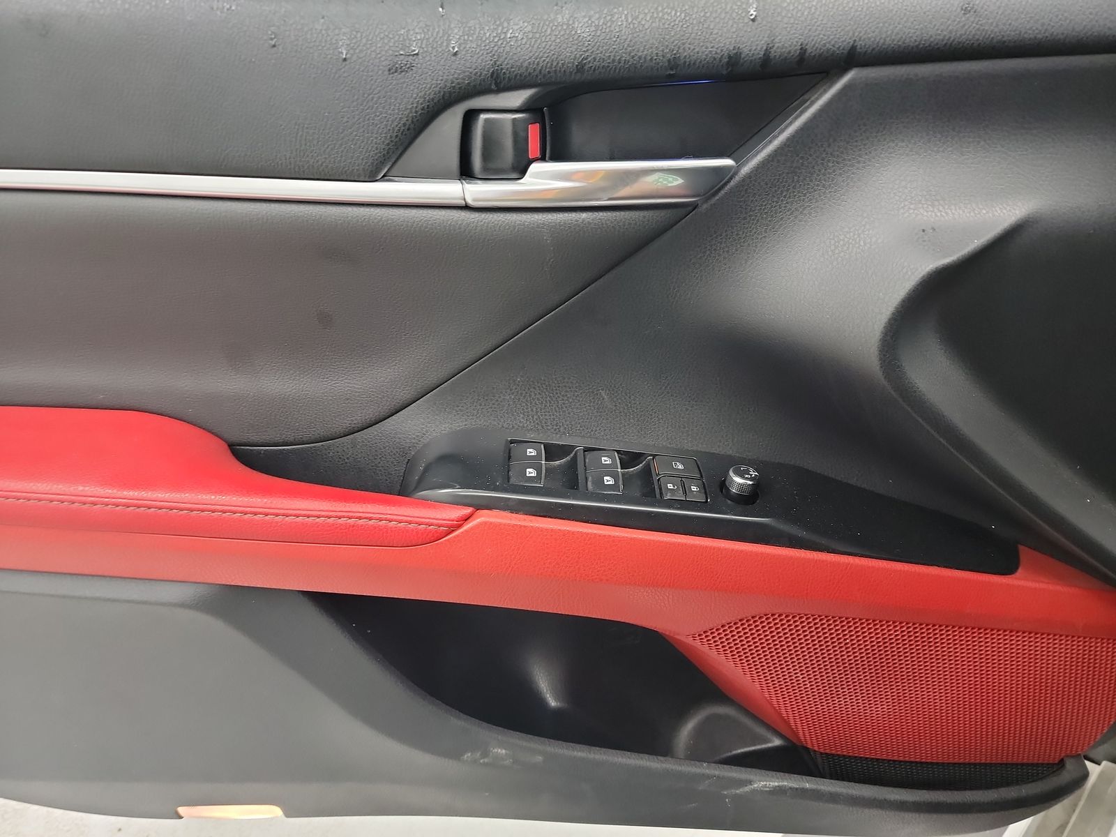 2019 Toyota Camry XSE V6 FWD