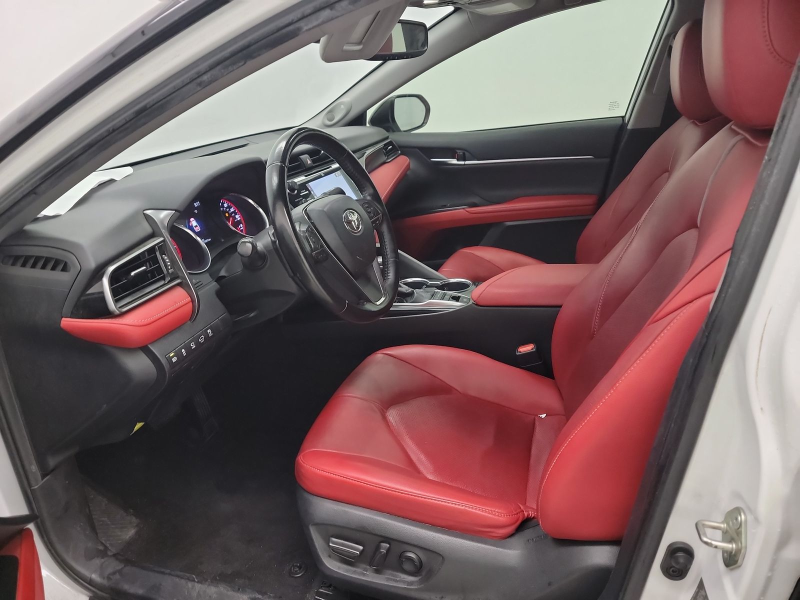 2019 Toyota Camry XSE V6 FWD