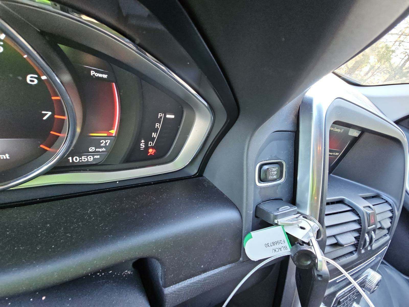 2015 Volvo XC60 T5-E PREMR FWD