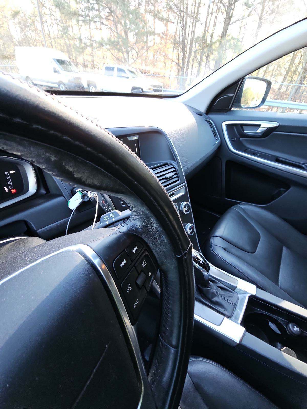 2015 Volvo XC60 T5-E PREMR FWD