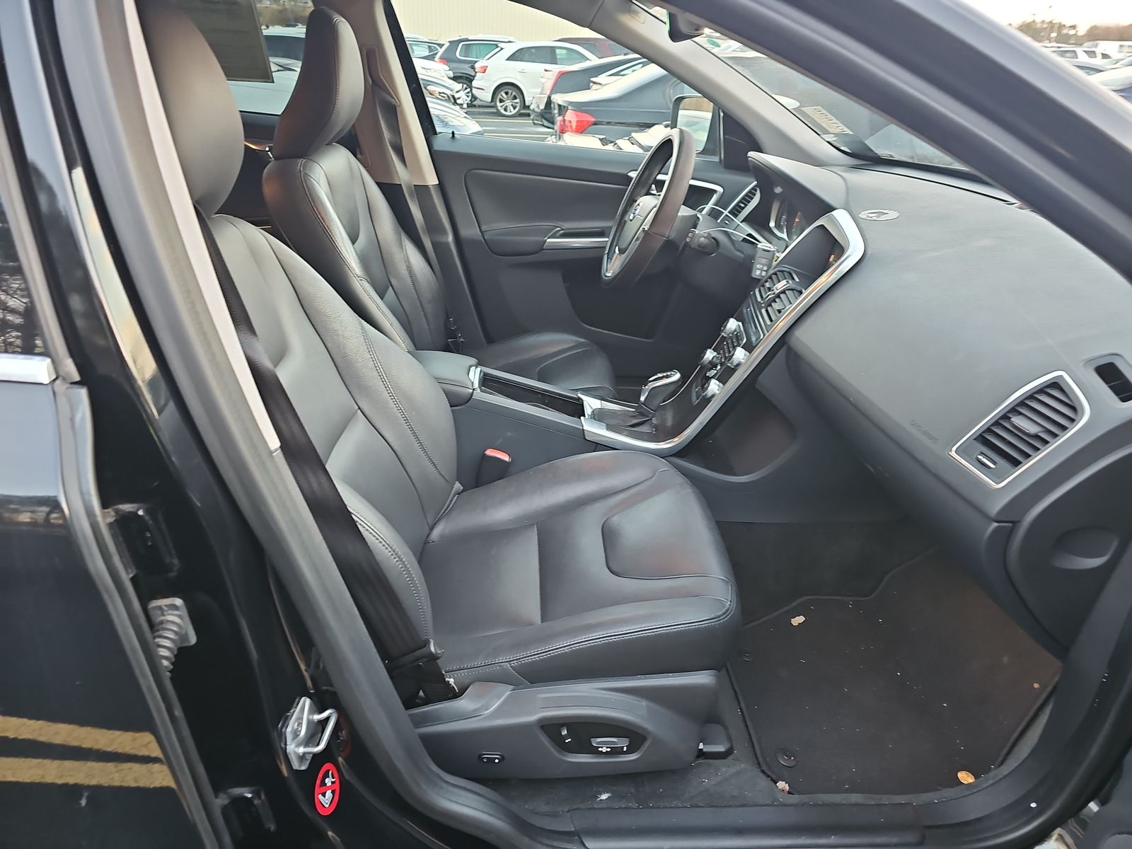 2015 Volvo XC60 T5-E PREMR FWD