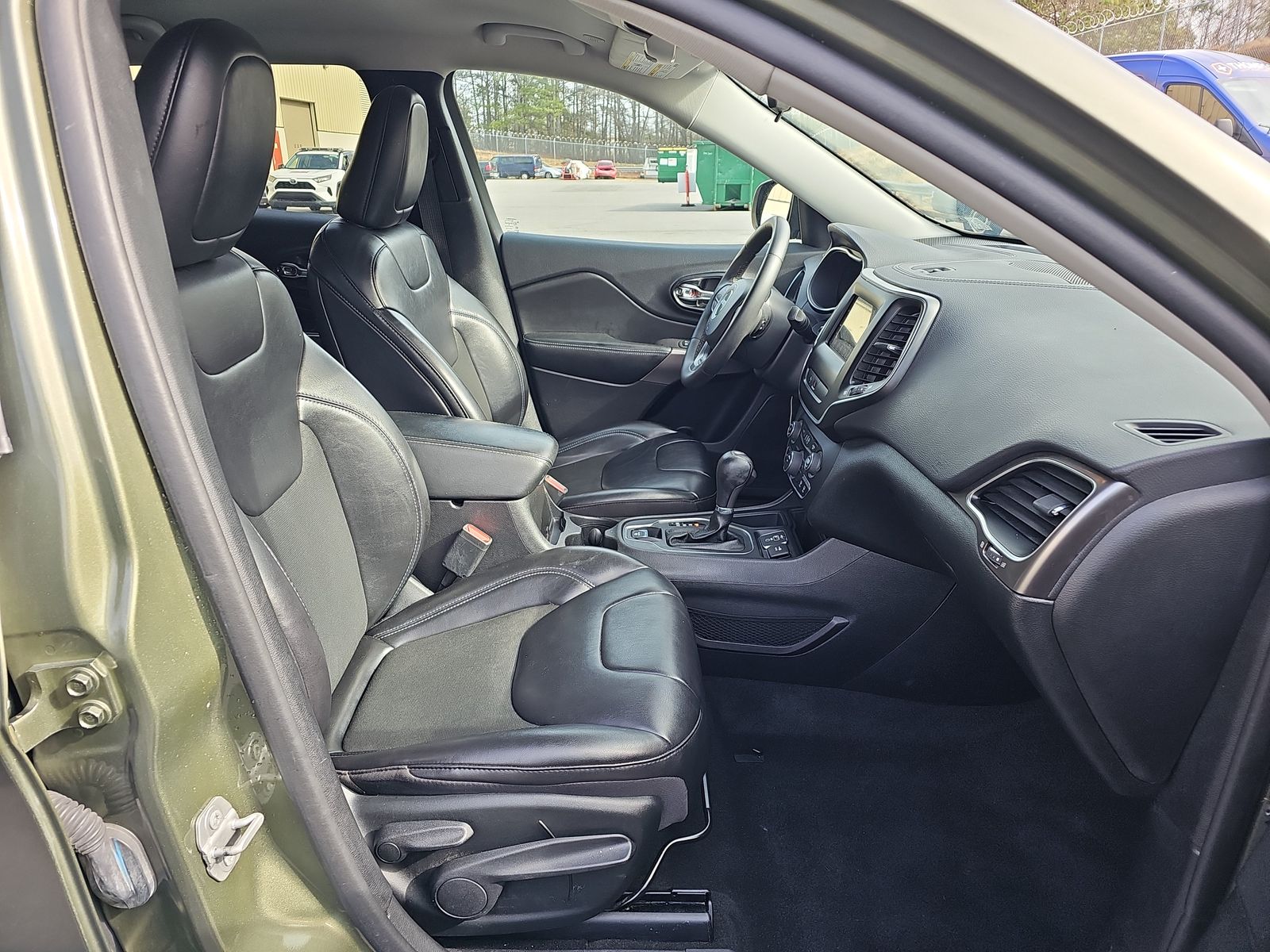 2020 Jeep Cherokee LATITUDE  FWD