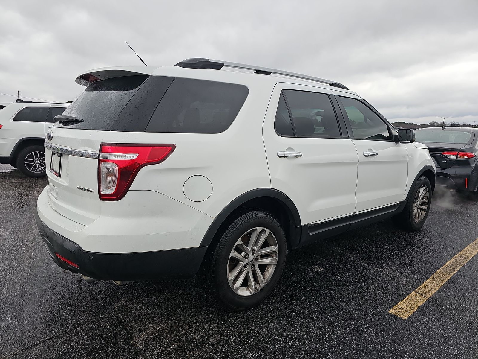 2013 Ford Explorer XLT FWD