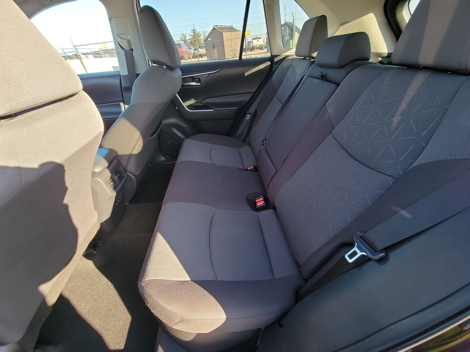 2020 Toyota RAV4 HYBRID XLE AWD