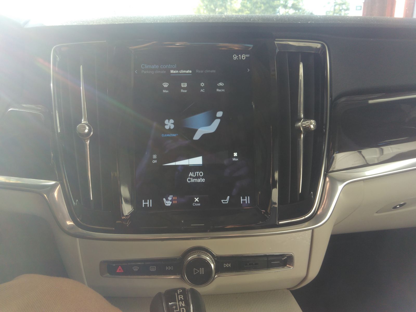 2018 Volvo S90 MOMENTUM FWD