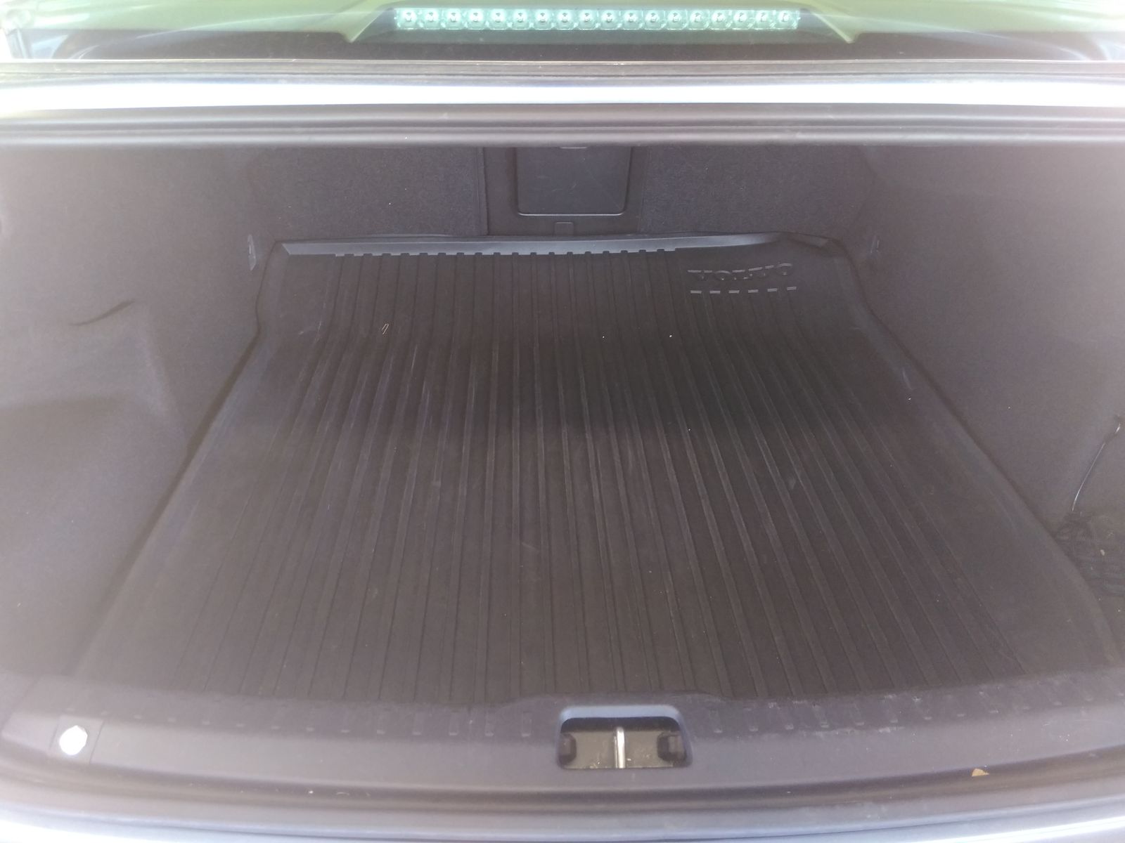 2018 Volvo S90 MOMENTUM FWD