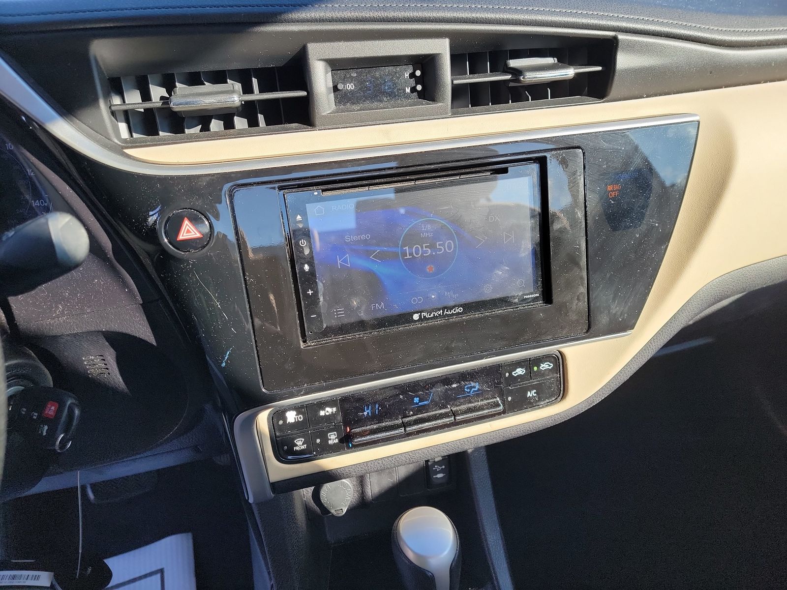 2019 Toyota Corolla LE FWD