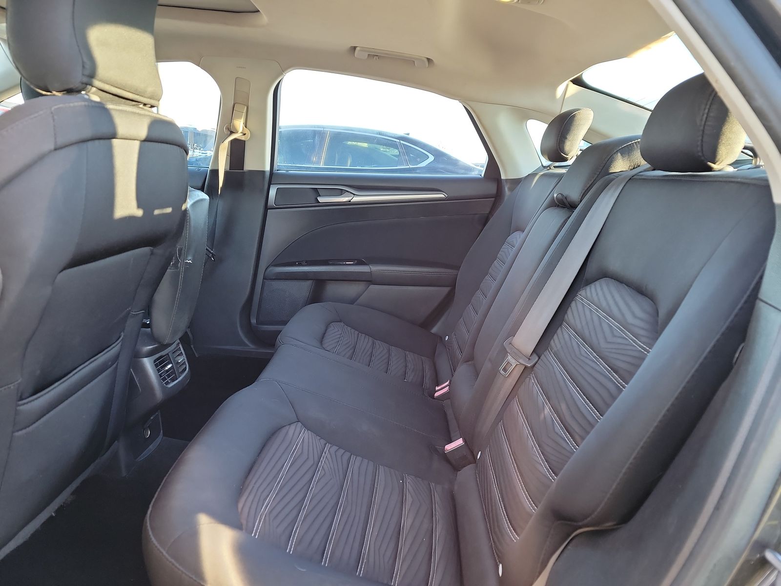 2016 Ford Fusion SE FWD