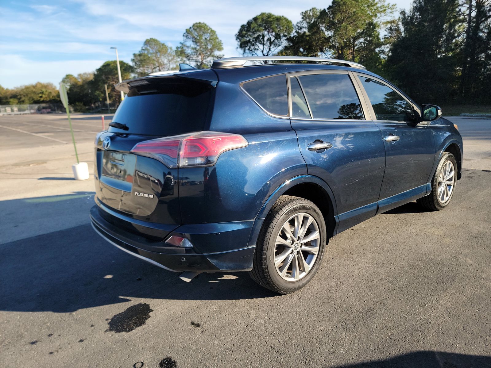 2017 Toyota RAV4 PLATINUM FWD