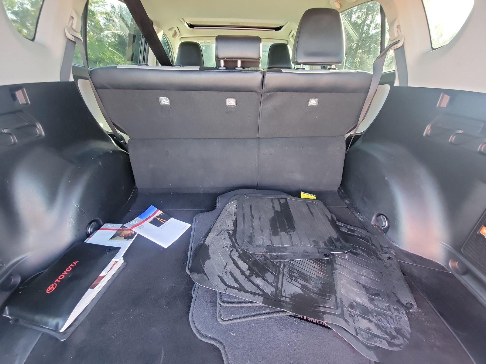 2017 Toyota RAV4 PLATINUM FWD