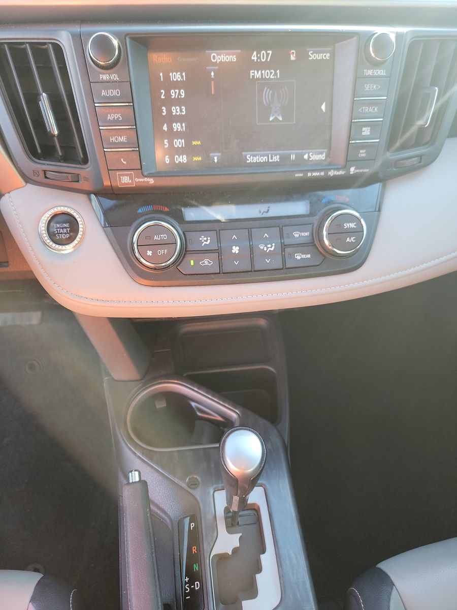 2017 Toyota RAV4 PLATINUM FWD