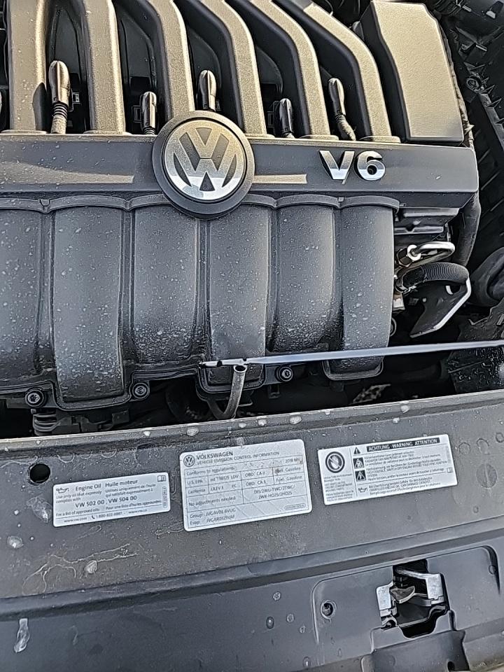 2018 Volkswagen Passat V6 GT FWD