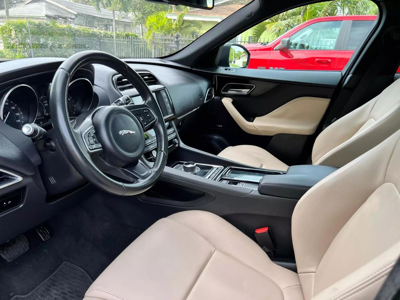 2018 Jaguar F-PACE 35t Premium AWD