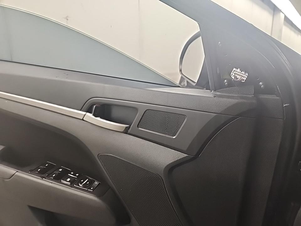 2020 Hyundai Elantra SEL FWD