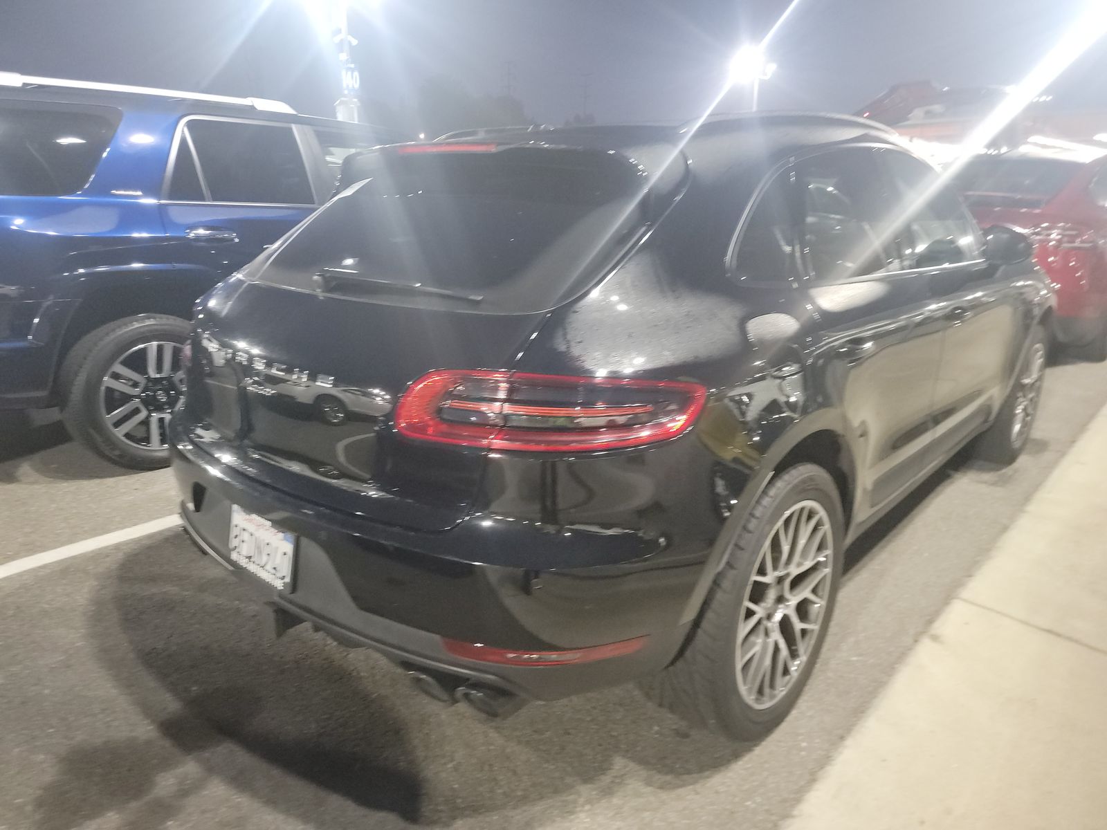 2018 Porsche Macan Sport Edition AWD AWD
