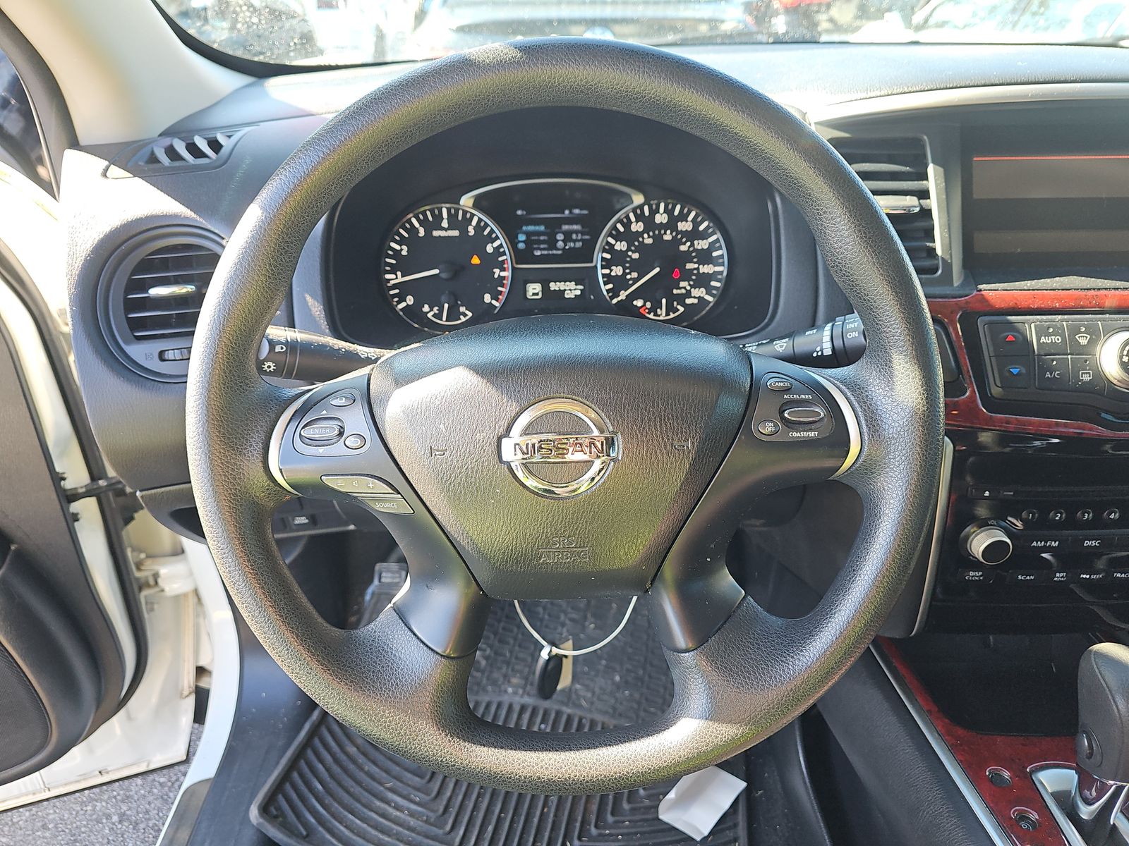 2015 Nissan Pathfinder  FWD
