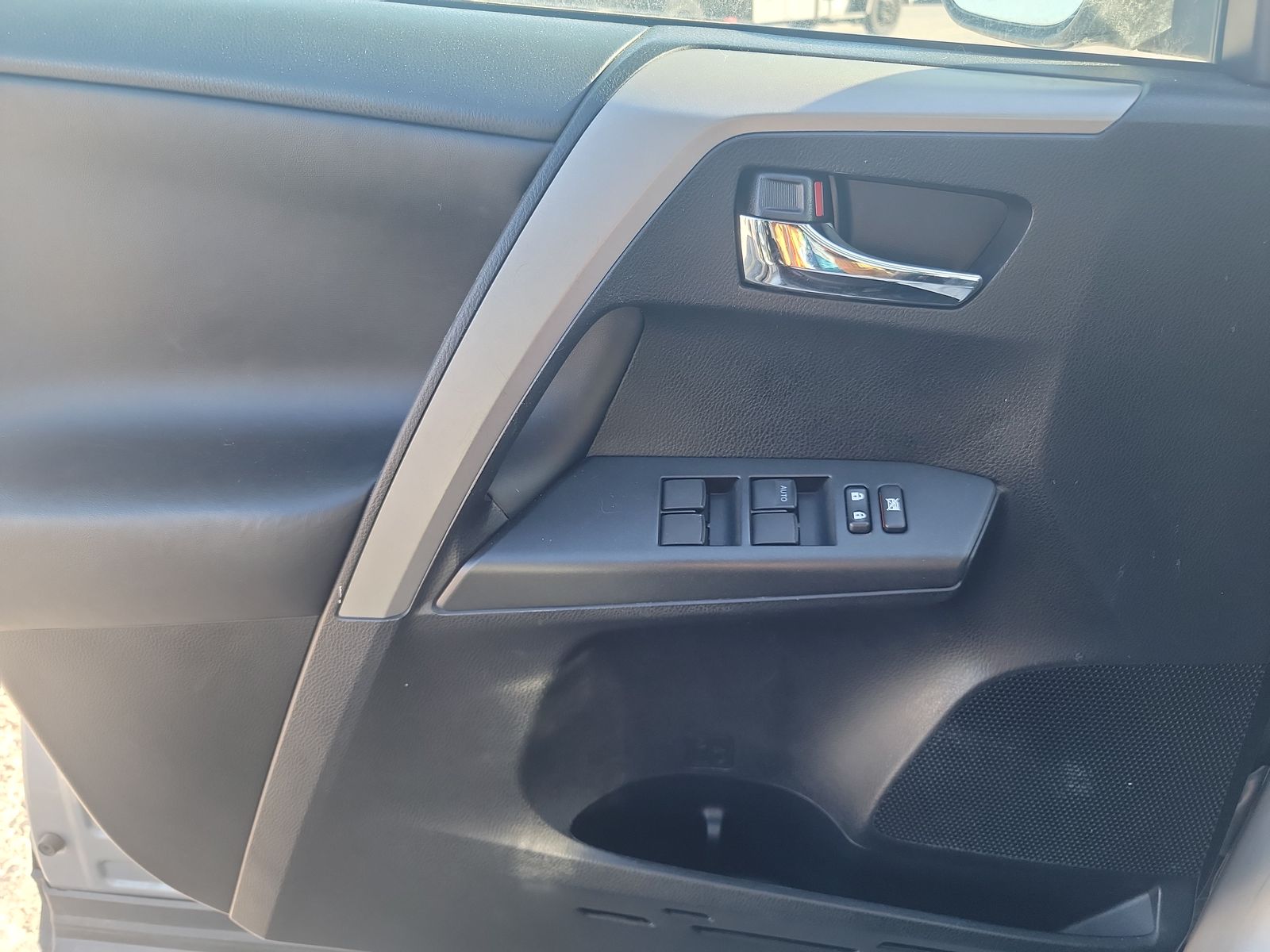 2016 Toyota RAV4 XLE FWD