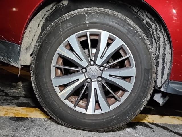 2017 Nissan Pathfinder SV FWD