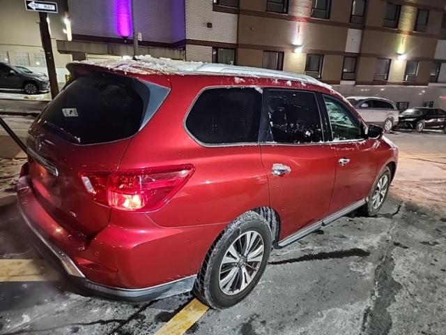 2017 Nissan Pathfinder SV FWD