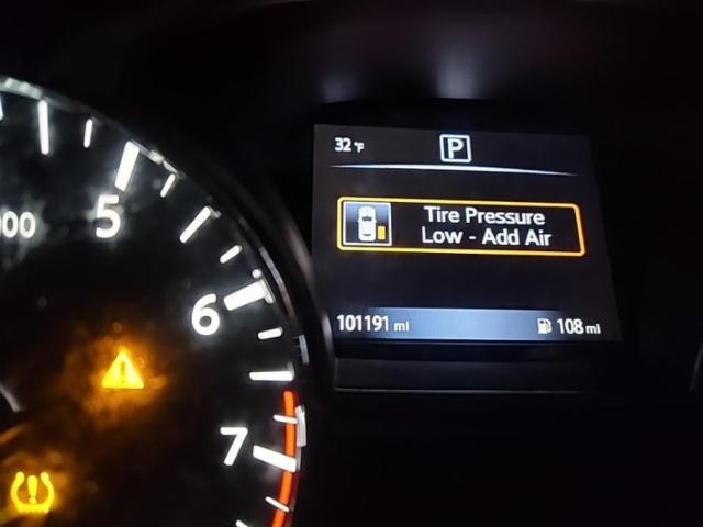 2017 Nissan Pathfinder SV FWD