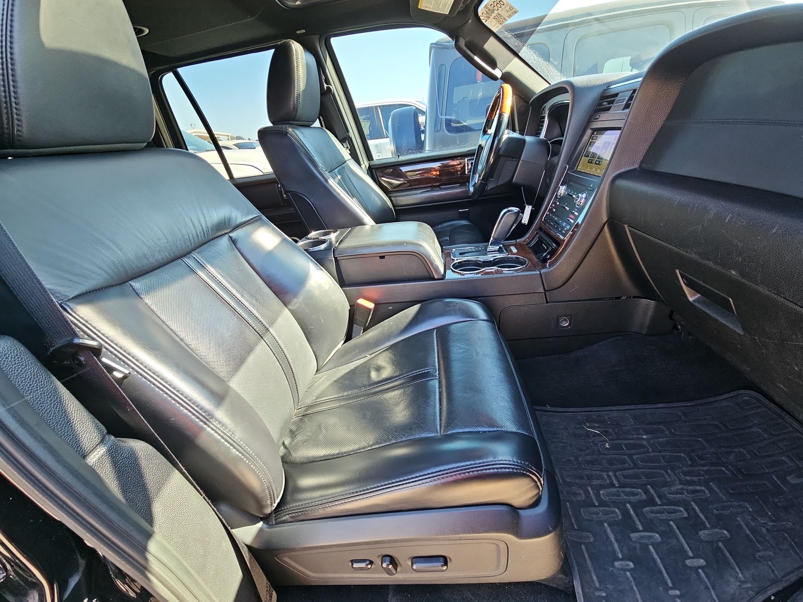 2017 Lincoln Navigator SELECT AWD