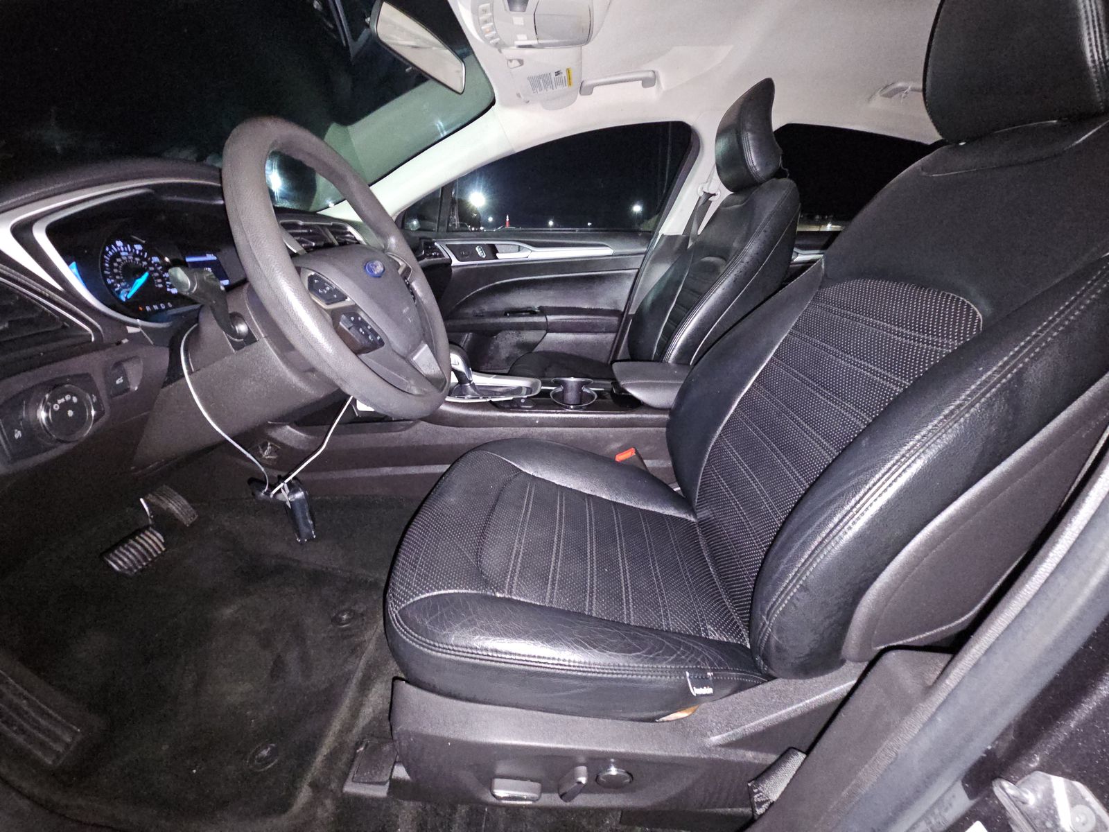 2016 Ford Fusion SE FWD