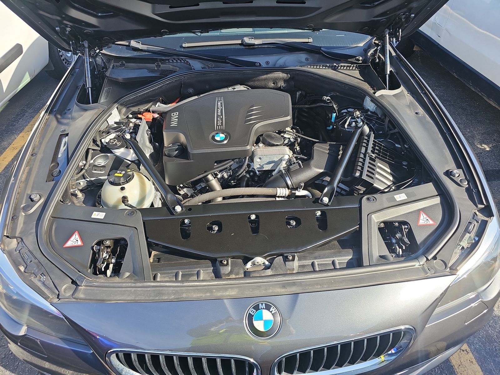 2016 BMW 5 Series 528i RWD