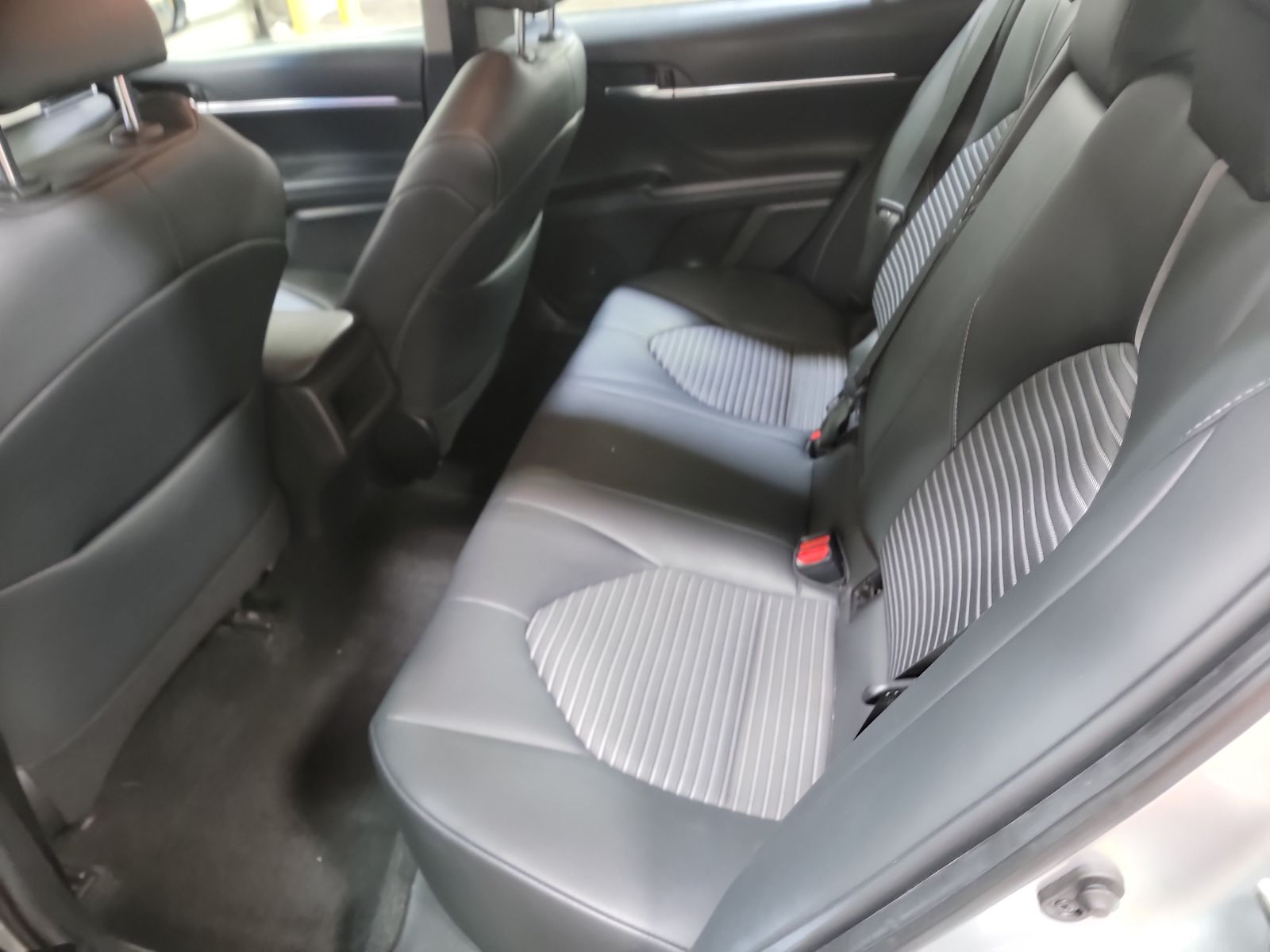 2019 Toyota Camry SE FWD