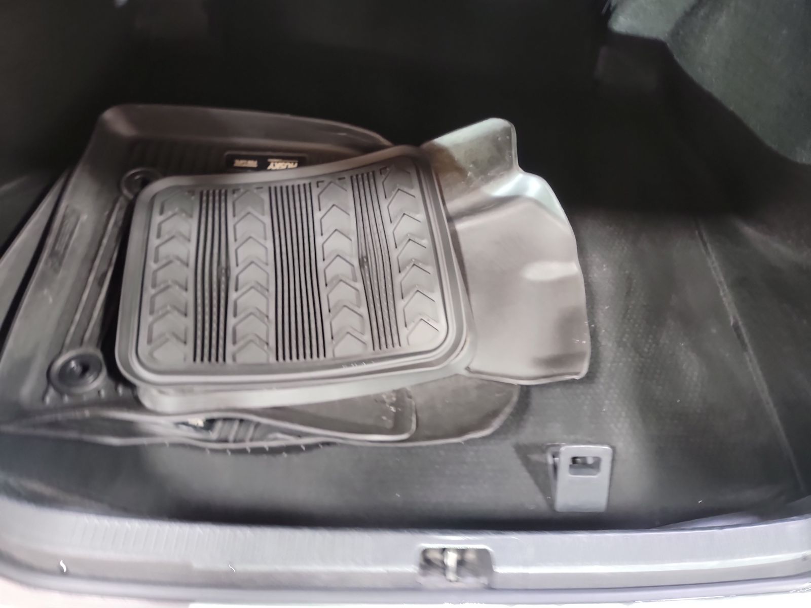 2019 Toyota Camry SE FWD