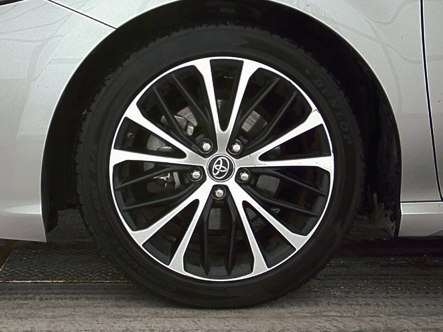 2019 Toyota Camry SE FWD