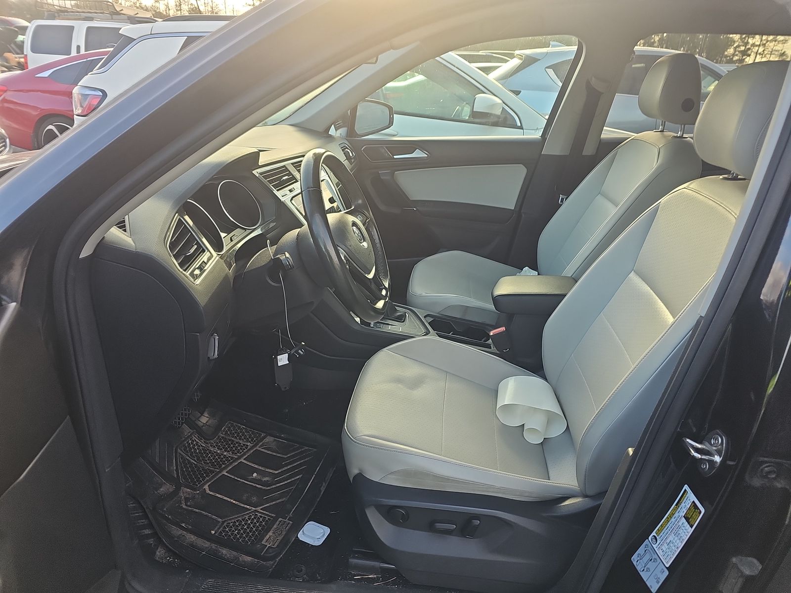 2018 Volkswagen Tiguan SEL FWD